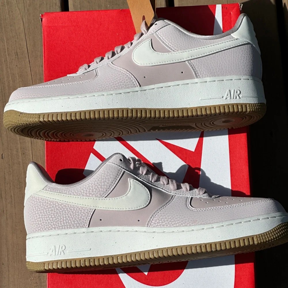 NEW Nike Air Force 1 '07 Casual Sneaker - US Womens 11
